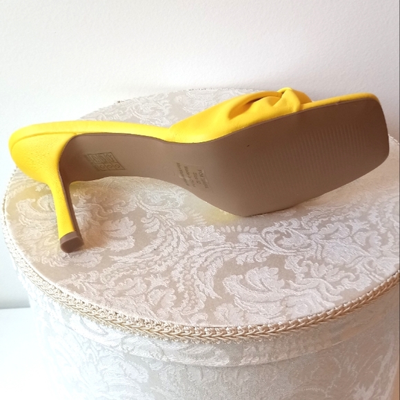 Ladies Vegan Leather Slides - Picture 7 of 14